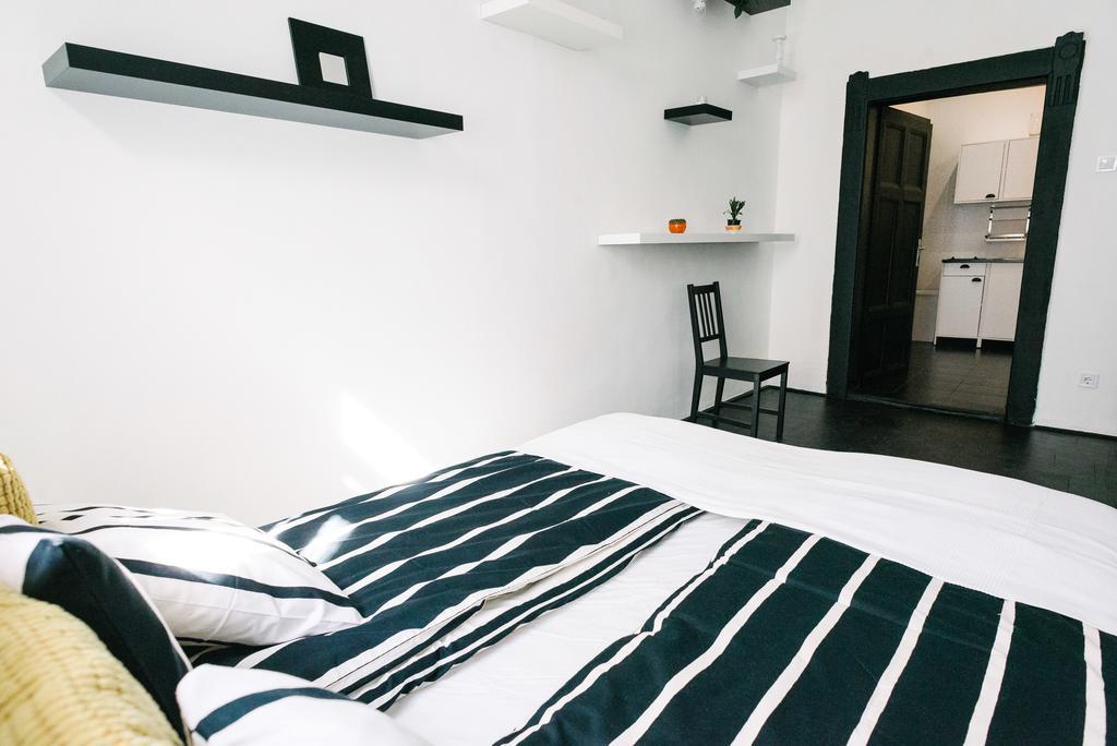 d.Five Stylish Apartment on Váci Street Budapest Exterior foto