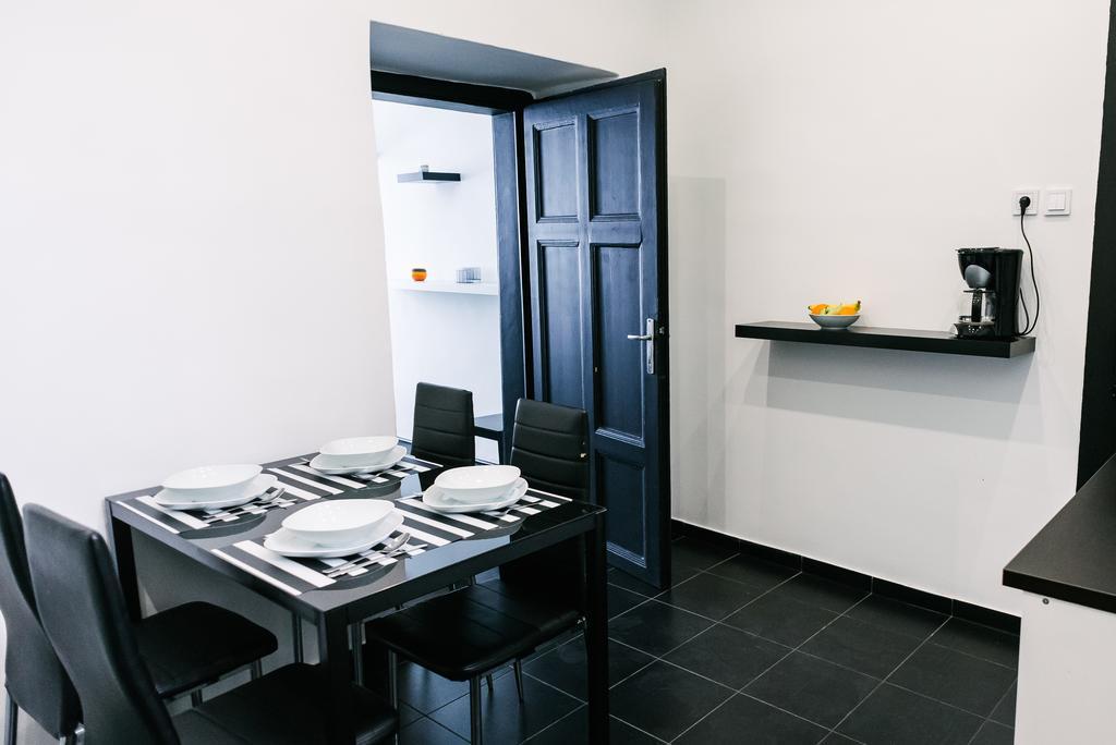 d.Five Stylish Apartment on Váci Street Budapest Exterior foto